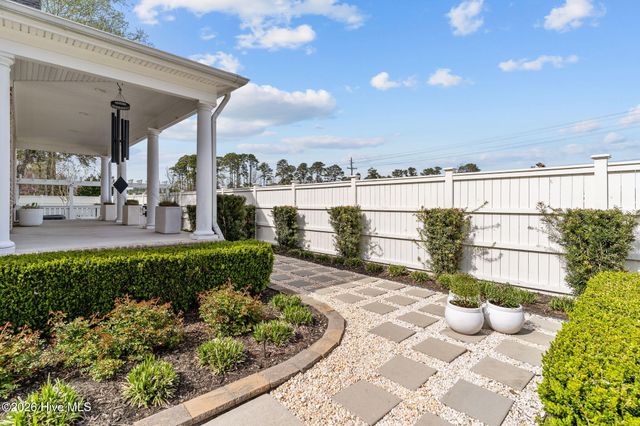 100 King Arthur Drive, Wilmington, NC 28403