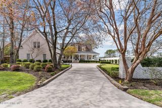 100 King Arthur Drive, Wilmington, NC 28403