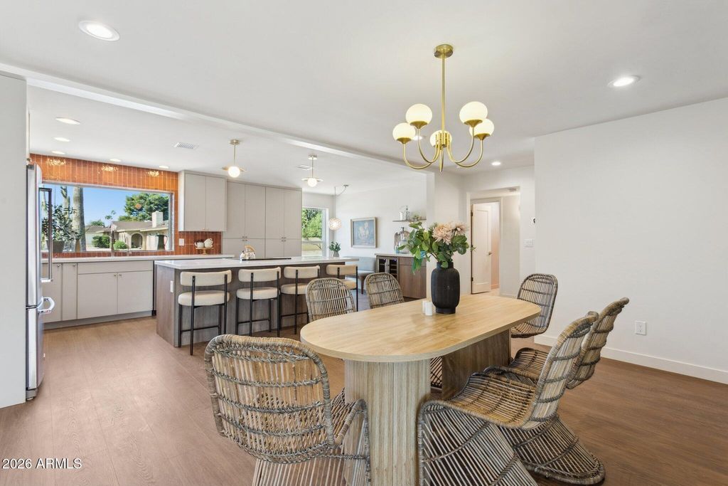 Image 19 of property listing at 11049 N 44TH Street, Phoenix, AZ 85028