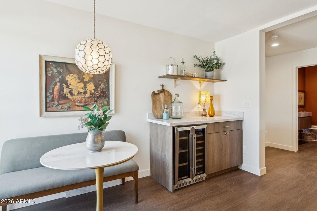 Image 30 of property listing at 11049 N 44TH Street, Phoenix, AZ 85028