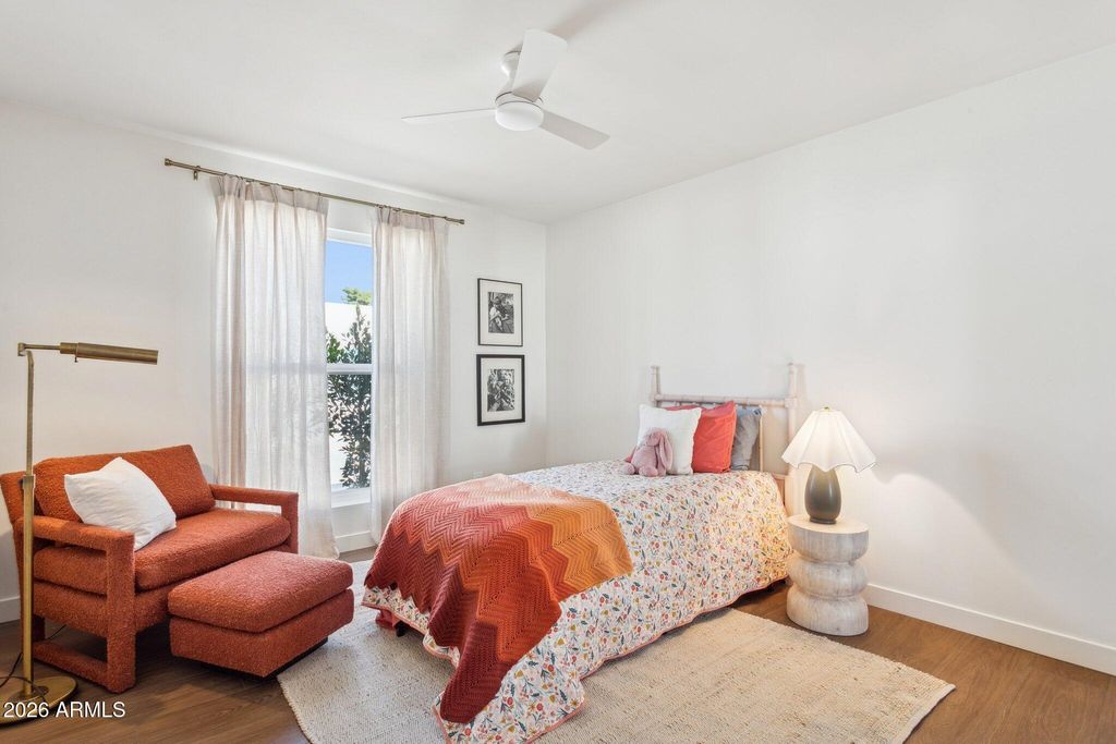 Image 35 of property listing at 11049 N 44TH Street, Phoenix, AZ 85028