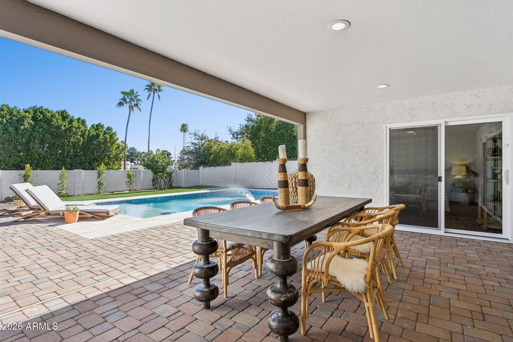 Image 44 of property listing at 11049 N 44TH Street, Phoenix, AZ 85028