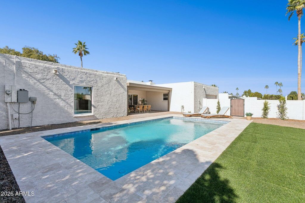 Image 45 of property listing at 11049 N 44TH Street, Phoenix, AZ 85028