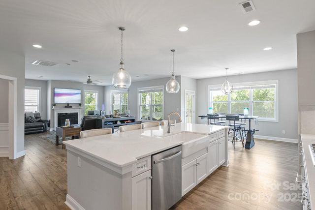 6907 Hunts Mesa Drive, Fort Mill, SC 29707