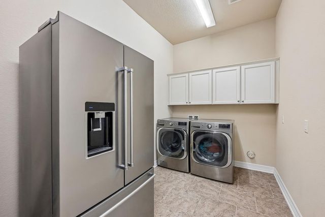 213 Lake Como DR, Lakeway, TX 78734