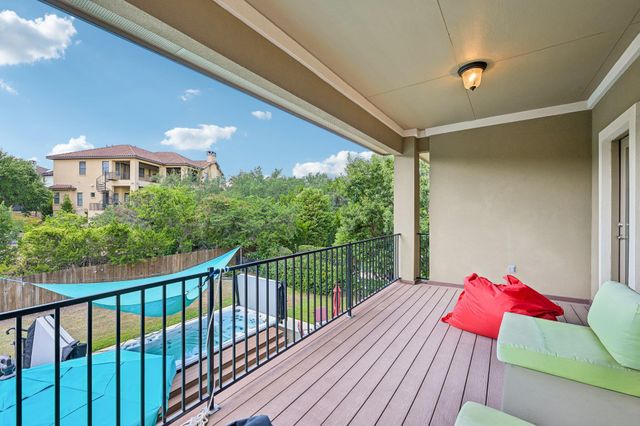 213 Lake Como DR, Lakeway, TX 78734