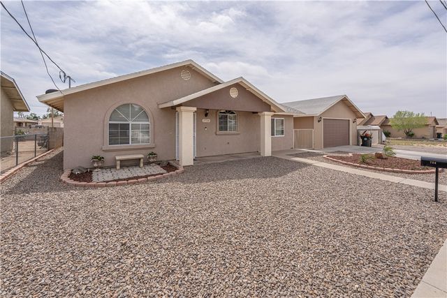 2724 Chambers Avenue, Kingman, AZ 86401