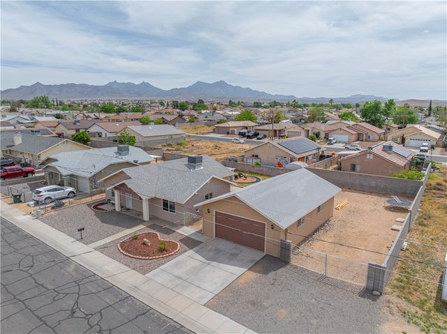 2724 Chambers Avenue, Kingman, AZ 86401