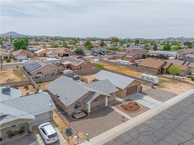 2724 Chambers Avenue, Kingman, AZ 86401