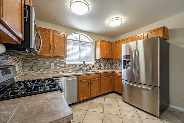 2724 Chambers Avenue, Kingman, AZ 86401