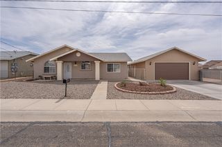2724 Chambers Avenue, Kingman, AZ 86401