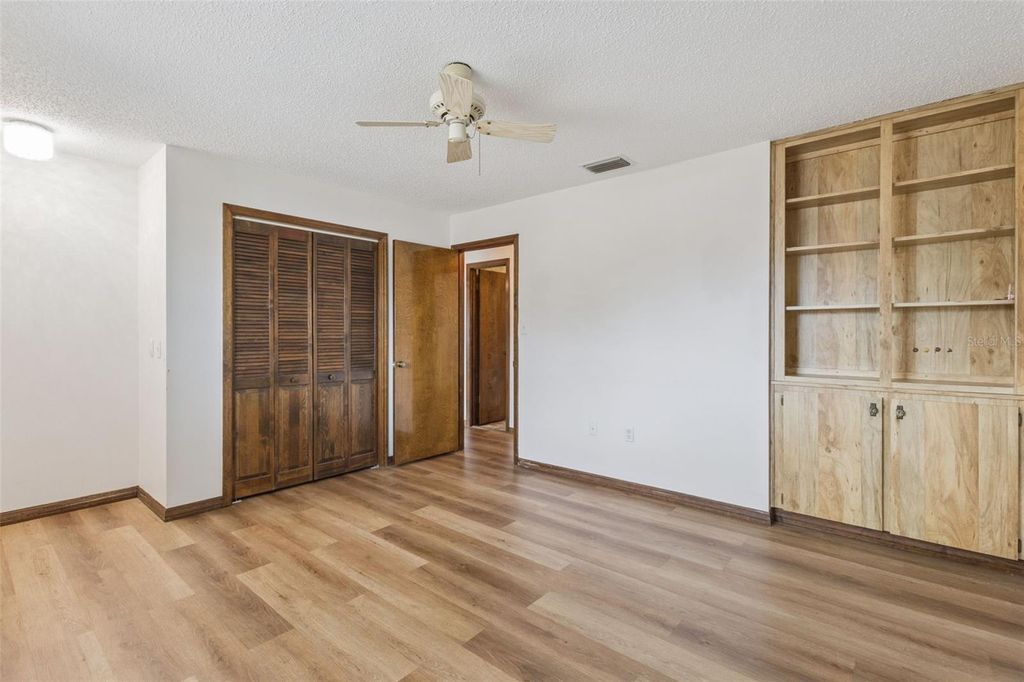 Image 13 of property listing at 35025 RAINTREE DRIVE, Fruitland Park, FL 34731