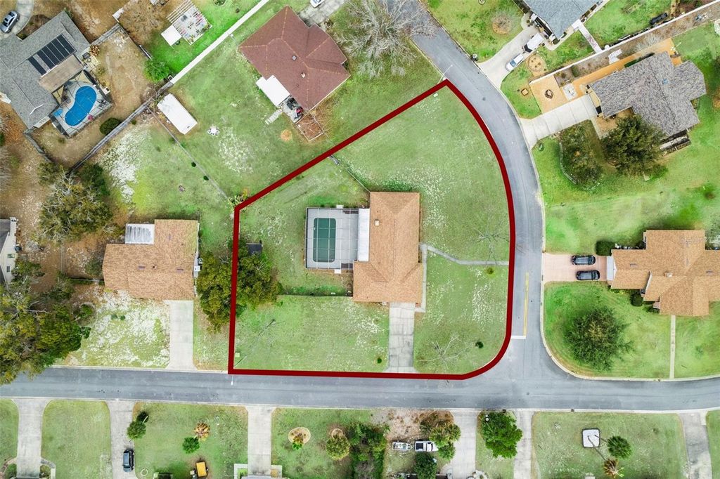 Image 26 of property listing at 35025 RAINTREE DRIVE, Fruitland Park, FL 34731