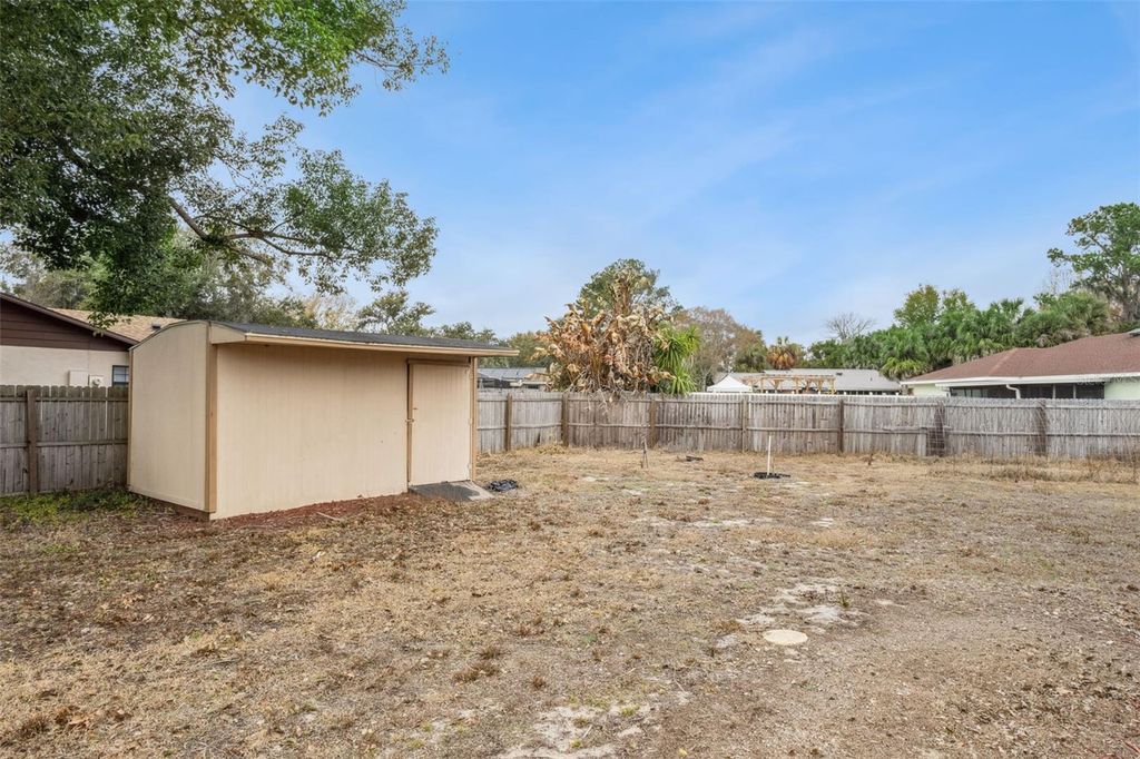 Image 31 of property listing at 35025 RAINTREE DRIVE, Fruitland Park, FL 34731