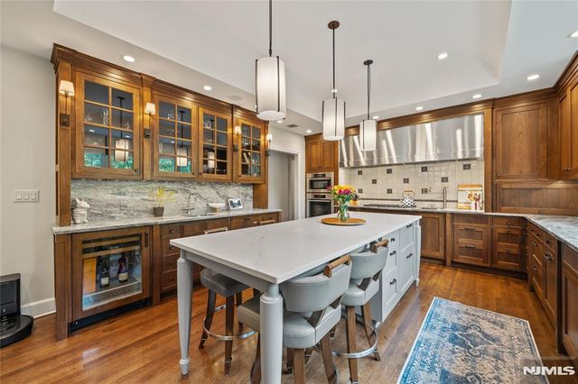 215 Upper Mountain, Montclair, NJ 07042