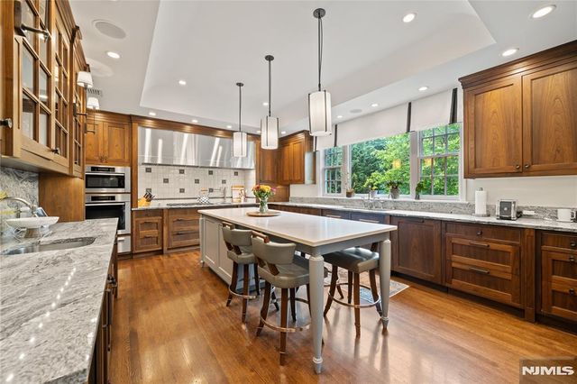 215 Upper Mountain, Montclair, NJ 07042