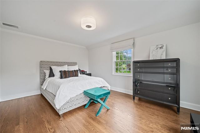 215 Upper Mountain, Montclair, NJ 07042