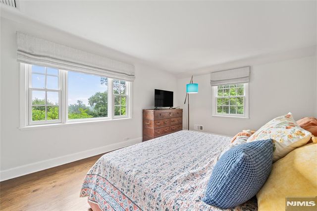 215 Upper Mountain, Montclair, NJ 07042