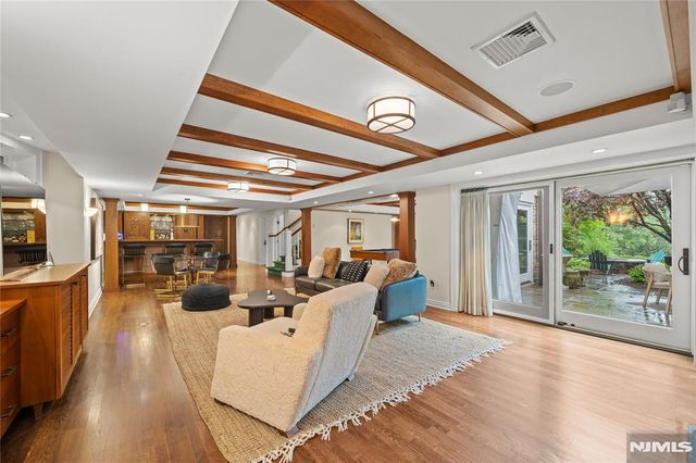 215 Upper Mountain, Montclair, NJ 07042