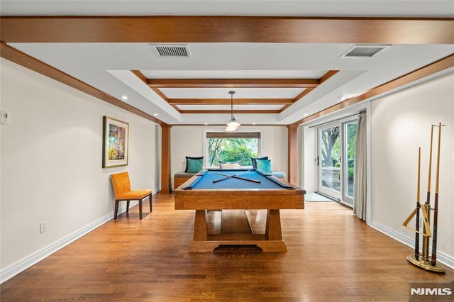 215 Upper Mountain, Montclair, NJ 07042