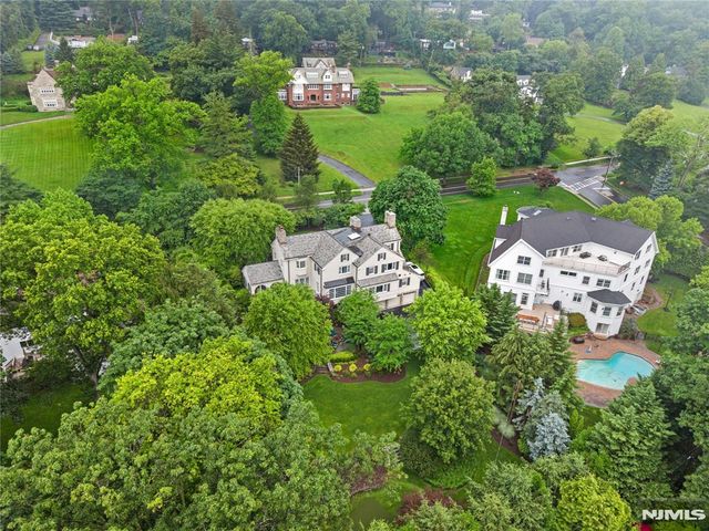 215 Upper Mountain, Montclair, NJ 07042