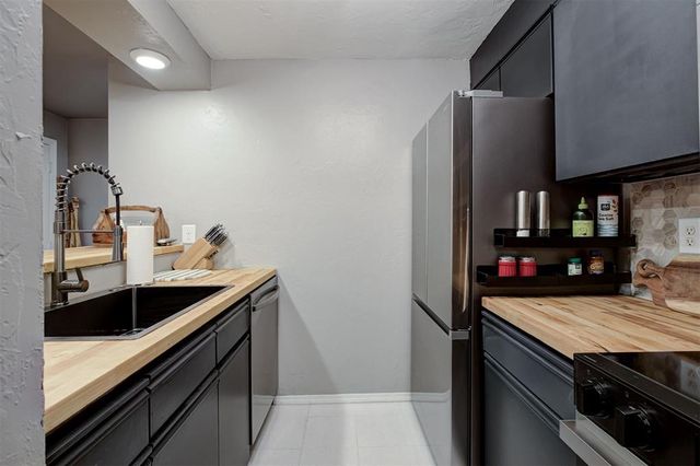 901 NW 7th Street 106, Oklahoma City, OK 73106
