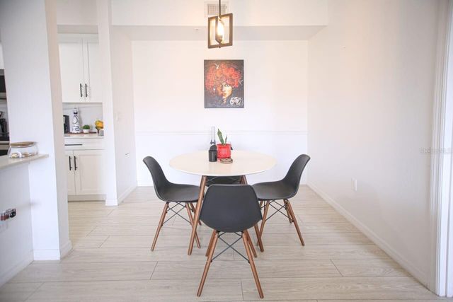 5572 METROWEST BOULEVARD 311, Orlando, FL 32811