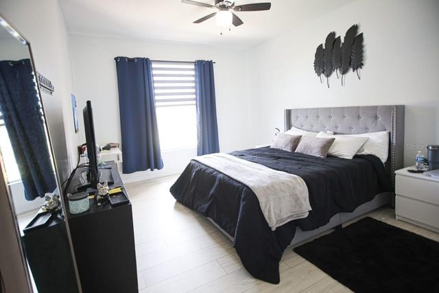 5572 METROWEST BOULEVARD 311, Orlando, FL 32811