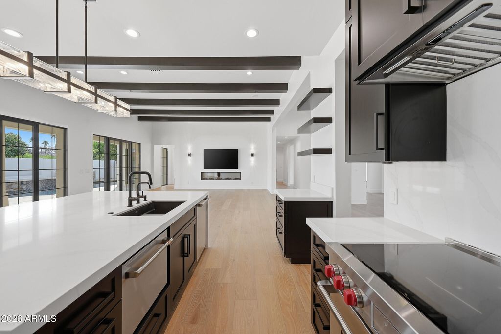 Image 10 of property listing at 8355 E SAN RAMON Drive, Scottsdale, AZ 85258