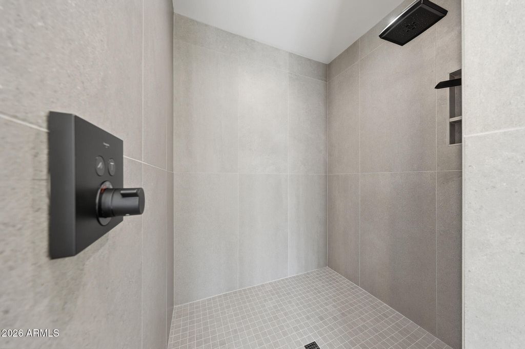 Image 23 of property listing at 8355 E SAN RAMON Drive, Scottsdale, AZ 85258