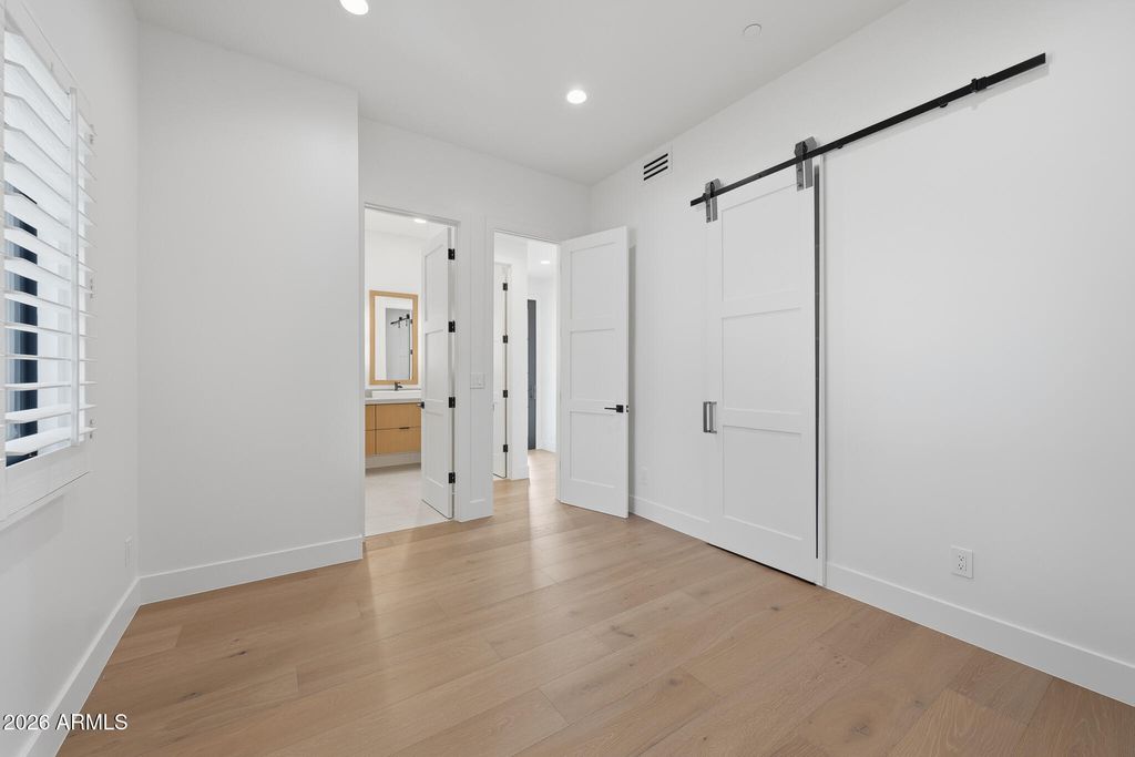 Image 31 of property listing at 8355 E SAN RAMON Drive, Scottsdale, AZ 85258