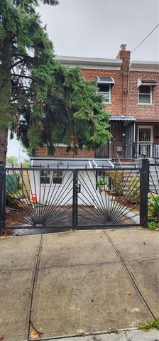 954 E 212th Street, Bronx, NY 10469