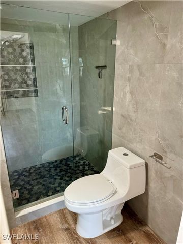 400 Forest Lakes BLVD 111, Naples, FL 34105