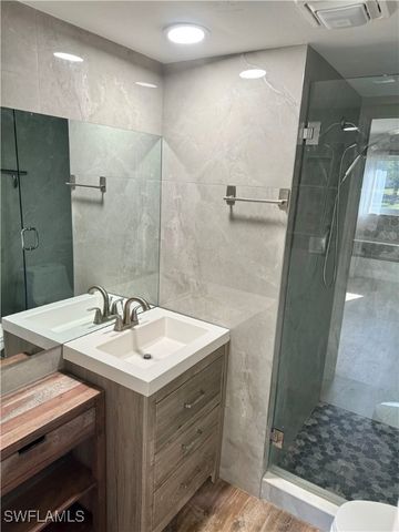 400 Forest Lakes BLVD 111, Naples, FL 34105