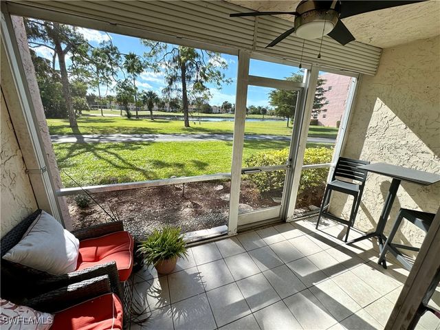 400 Forest Lakes BLVD 111, Naples, FL 34105