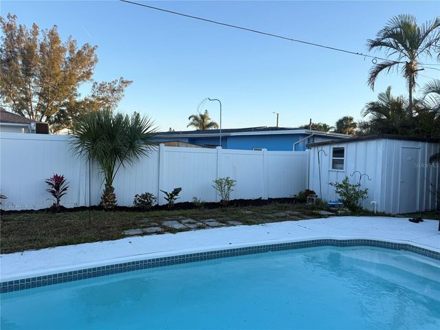 490 82ND AVENUE, St Pete Beach, FL 33706