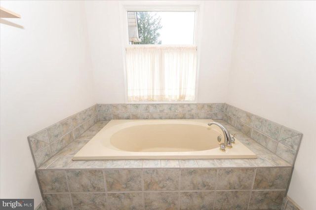 4201 POOLE RD, Finksburg, MD 21048