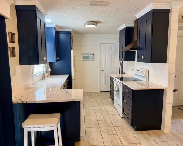 1140 BERNARDO BOULEVARD, Lady Lake, FL 32159