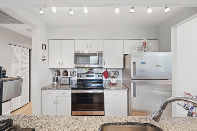 15 Ocean 206, Winthrop, MA 02152