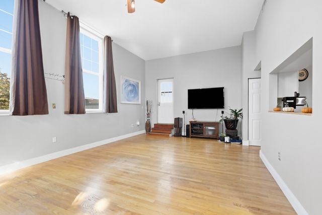 15 Ocean 206, Winthrop, MA 02152