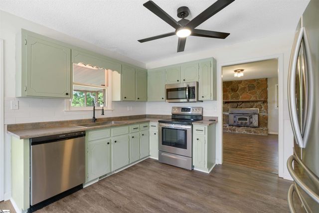 130 Daniel Drive, Anderson, SC 29626
