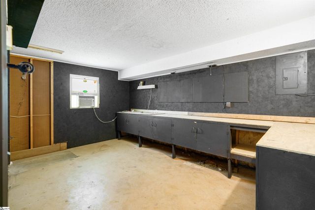 130 Daniel Drive, Anderson, SC 29626