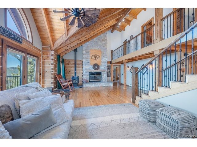 13939 Forest Ln, Larkspur, CO 80118