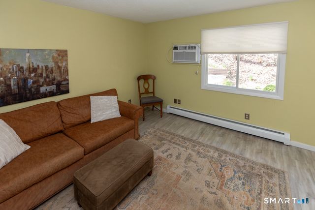 7 Mitchel Terrace, Essex, CT 06442