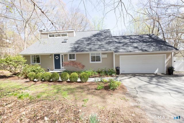 7 Mitchel Terrace, Essex, CT 06442