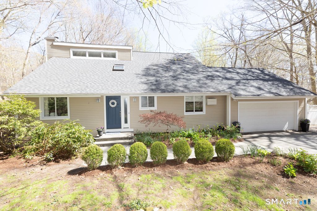 7 Mitchel Terrace, Essex, CT 06442
