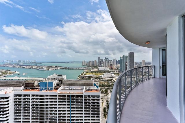 1750 N Bayshore Dr 5002, Miami, FL 33132