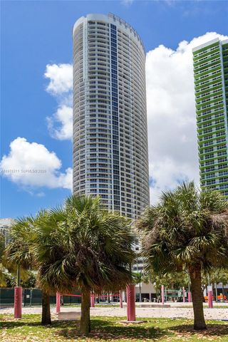 1750 N Bayshore Dr 5002, Miami, FL 33132