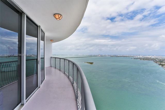 1750 N Bayshore Dr 5002, Miami, FL 33132