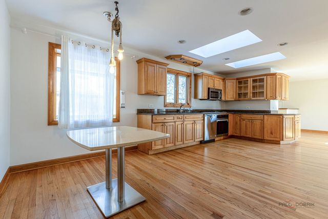 9213 Mason Avenue, Morton Grove, IL 60053